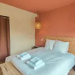 Camelia Rose Vue Et Jacuzzi * Лакано